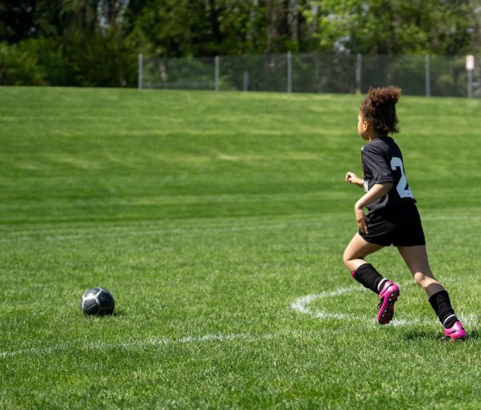 Spain to give equal pay to male and female national team footballers